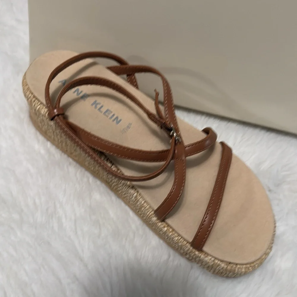 ANNE KLEIN Verano Strappy Platform Sandals ~ New In Box